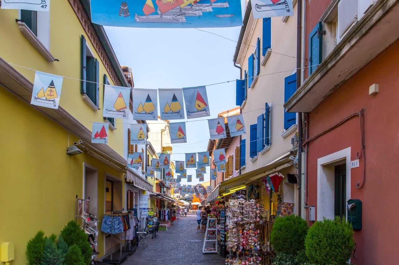 Stella D'Oro Lägenhet Caorle Exteriör bild